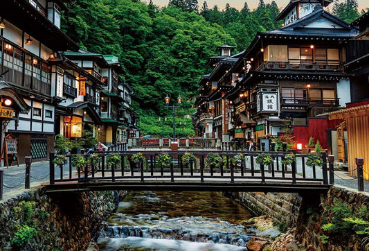 (迷你尺寸)日本風景 - 夏日銀山溫泉1000塊 (26×38cm)