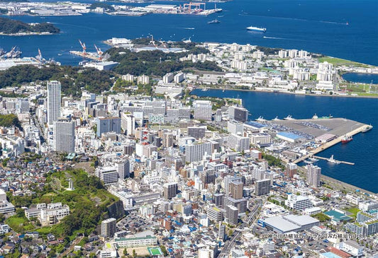 日本風景 - 從空中看到的橫須賀中央 300塊 (26×38cm)